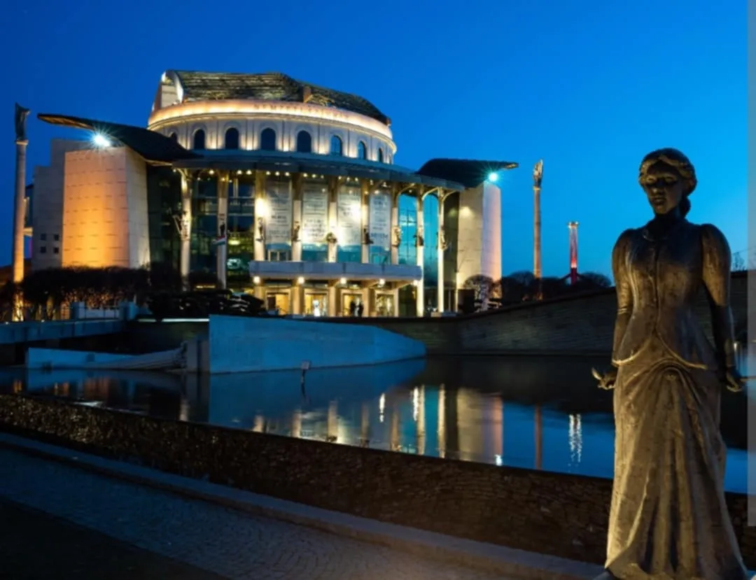 Színházlátogatás 1.webp